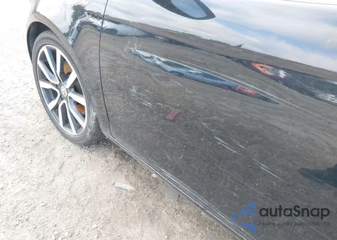 2010 Volkswagen Eos Komfort из США, поврежденный, VIN WVWBA7AH4AV024809